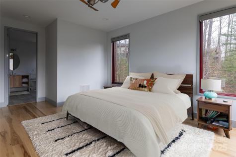 42 Towering Oaks Lane Asheville NC 28805