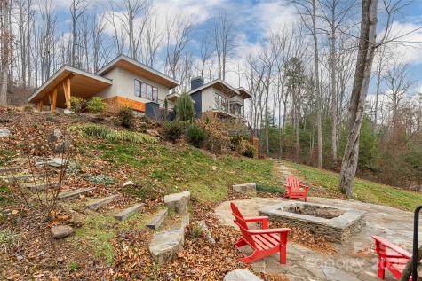 42 Towering Oaks Lane Asheville NC 28805