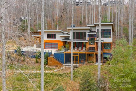 42 Towering Oaks Lane Asheville NC 28805