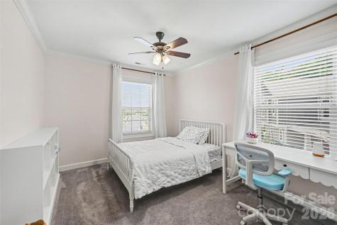 8296 Breton Way Harrisburg NC 28075