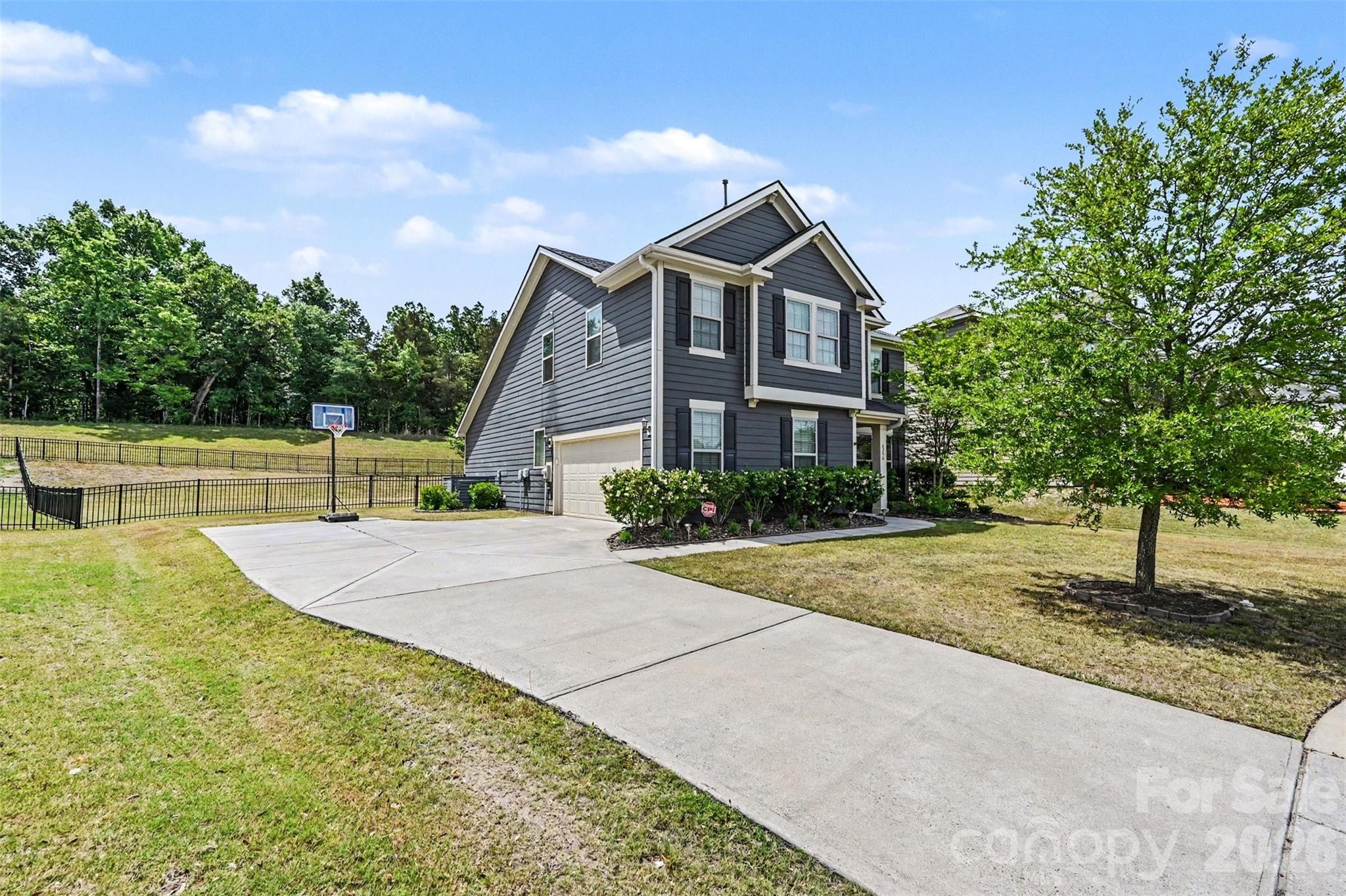 8296 Breton Way Harrisburg NC 28075