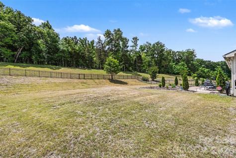 8296 Breton Way Harrisburg NC 28075