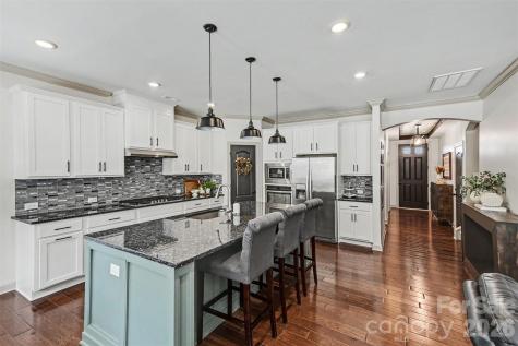 8296 Breton Way Harrisburg NC 28075
