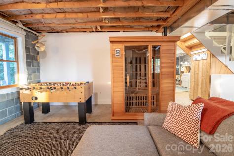 348 Dandelion Lane Burnsville NC 28714