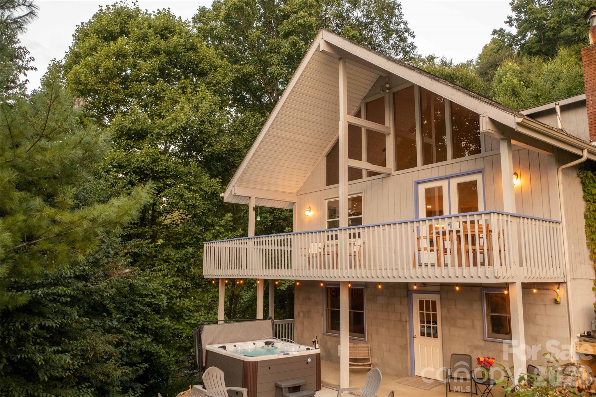 348 Dandelion Lane Burnsville NC 28714