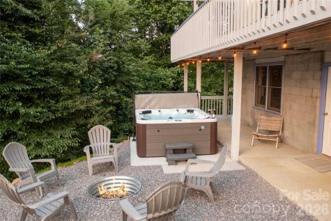 348 Dandelion Lane Burnsville NC 28714