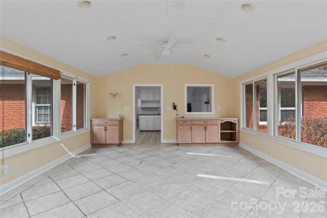 3116 Burkeshore Road Winston Salem NC 27106