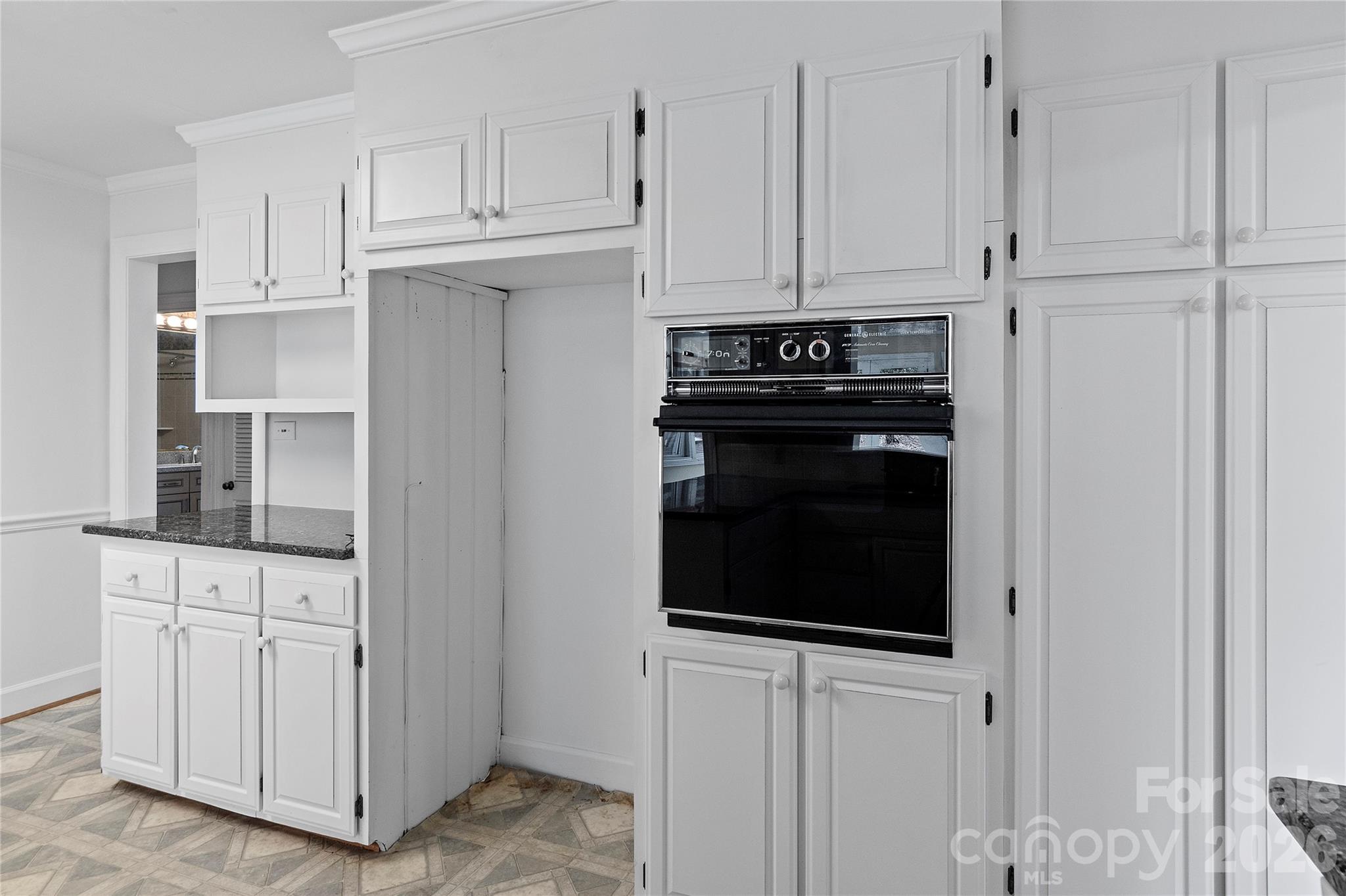 3116 Burkeshore Road Winston Salem NC 27106