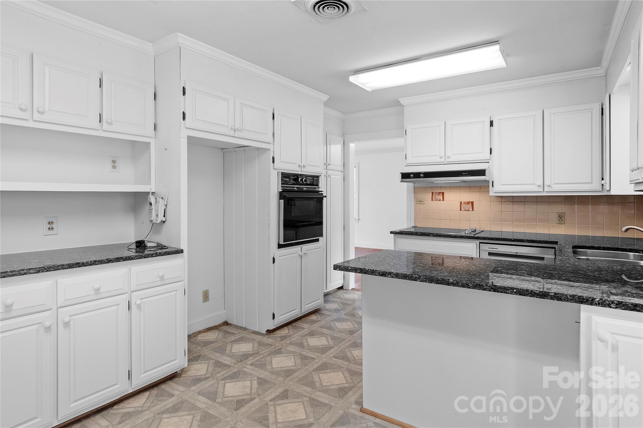3116 Burkeshore Road Winston Salem NC 27106