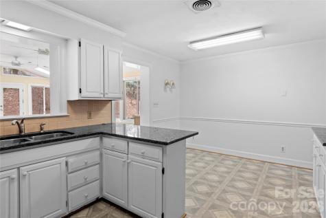 3116 Burkeshore Road Winston Salem NC 27106