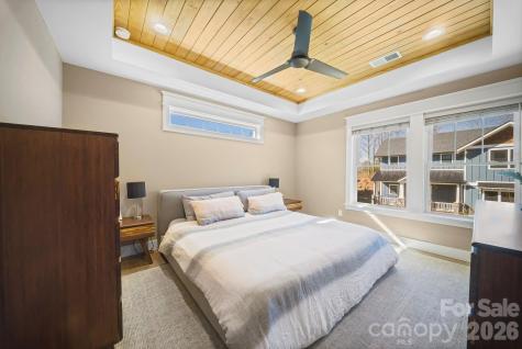 38 Acona Lane Asheville NC 28803