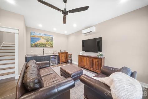 38 Acona Lane Asheville NC 28803