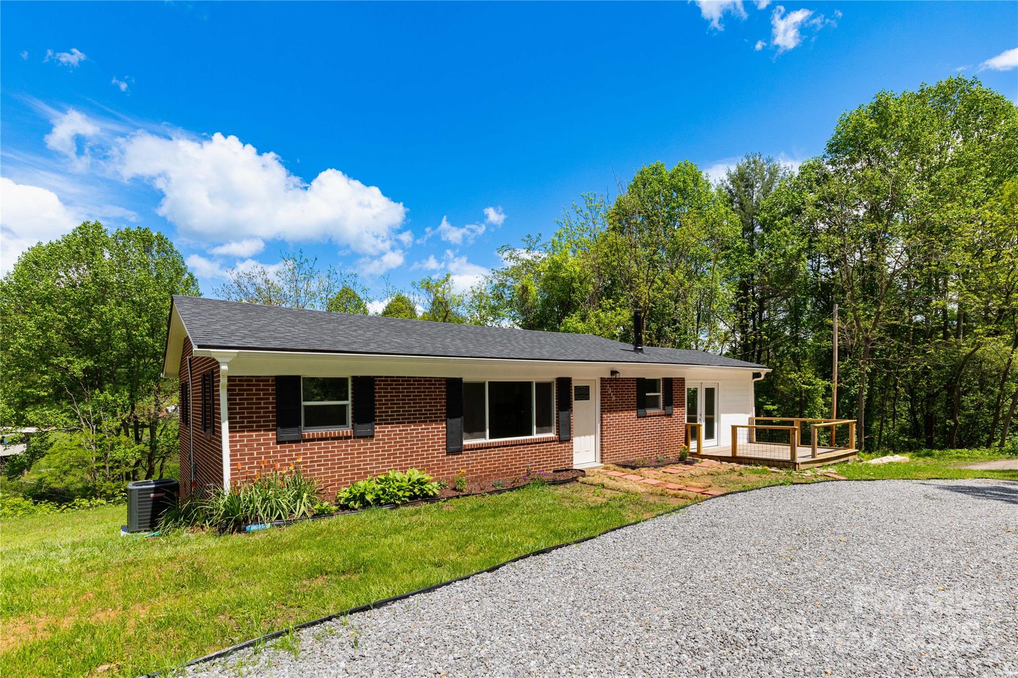 1318 Crawford Road Waynesville NC 28785