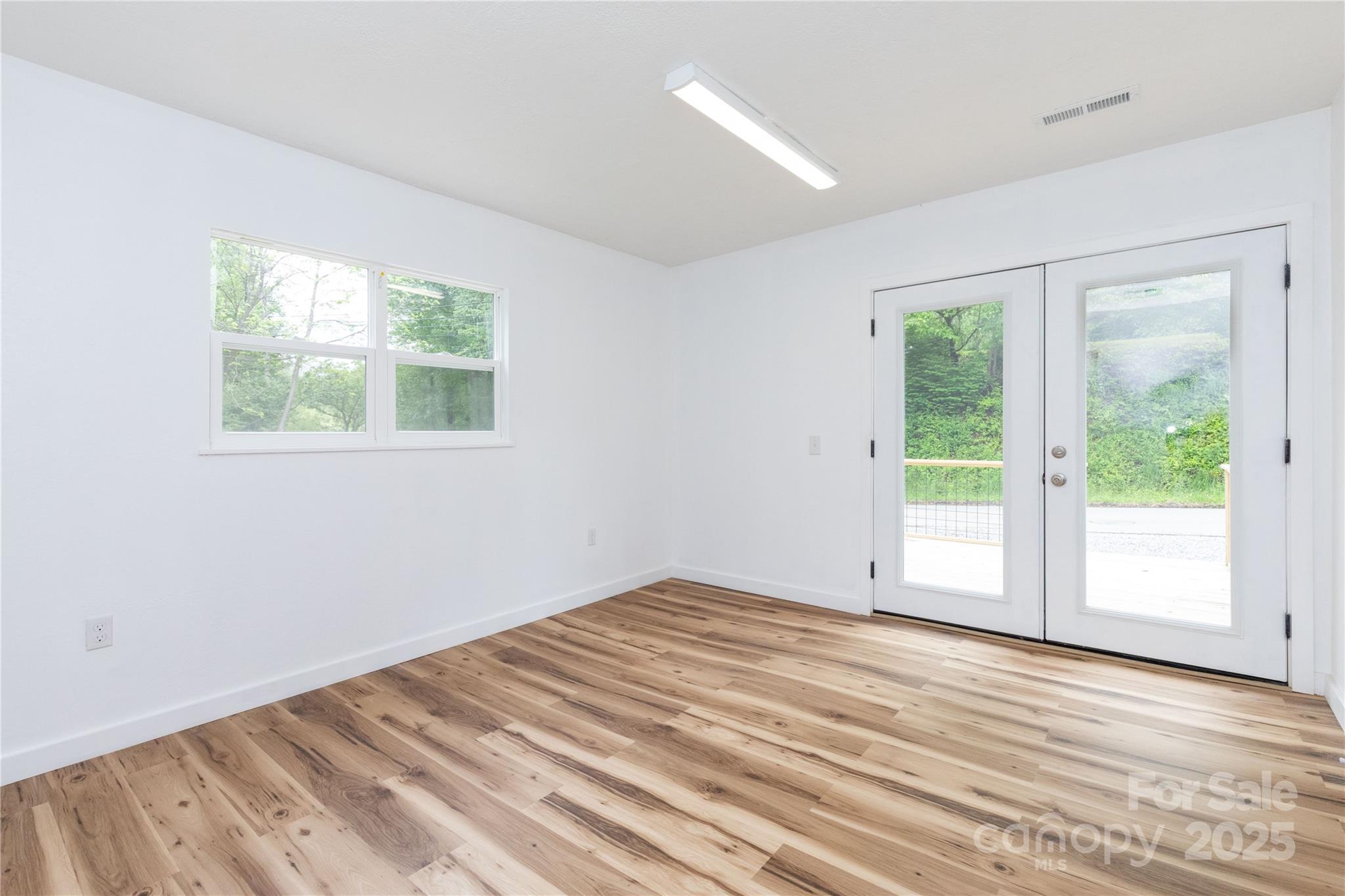 1318 Crawford Road Waynesville NC 28785