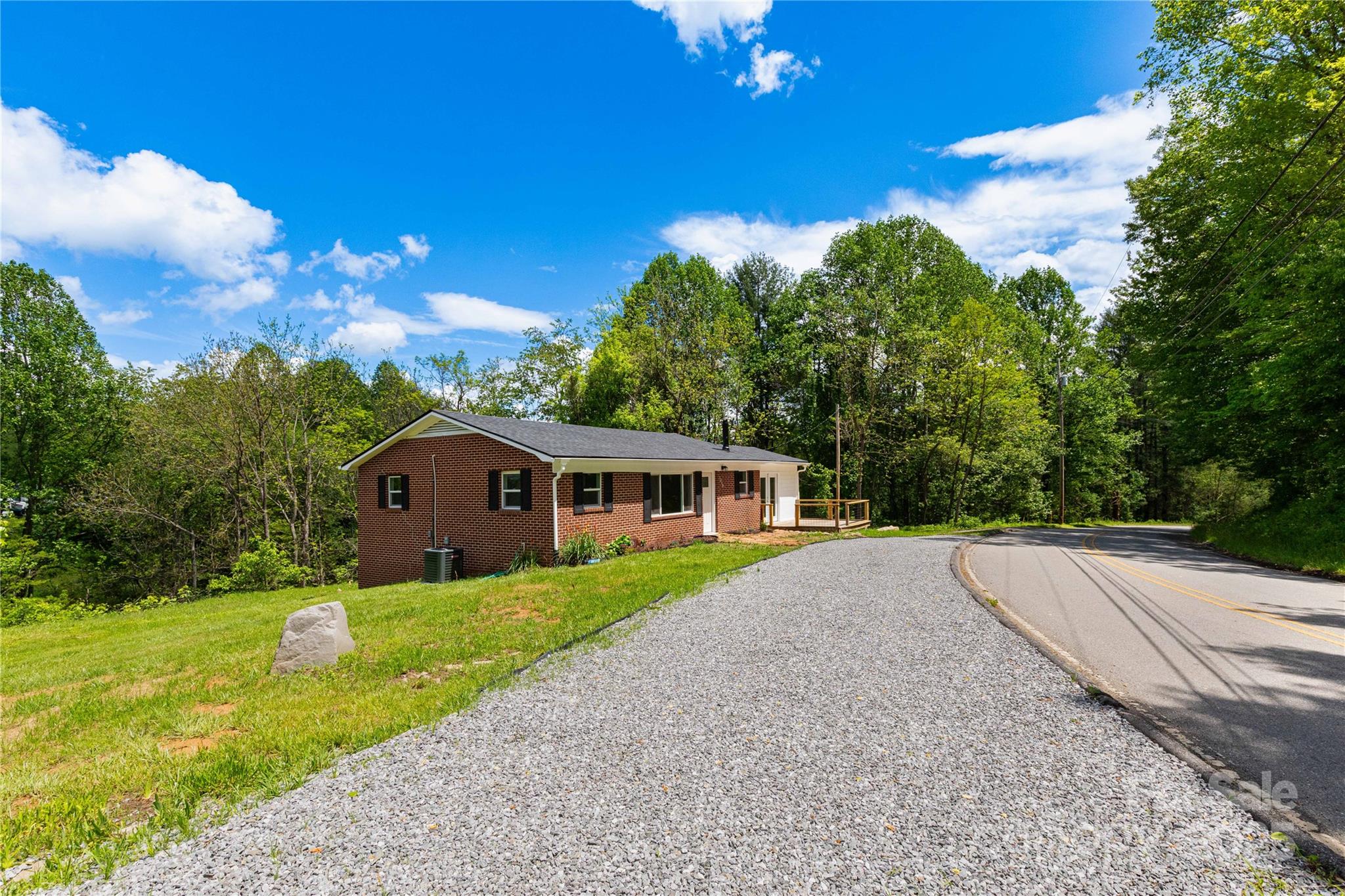 1318 Crawford Road Waynesville NC 28785
