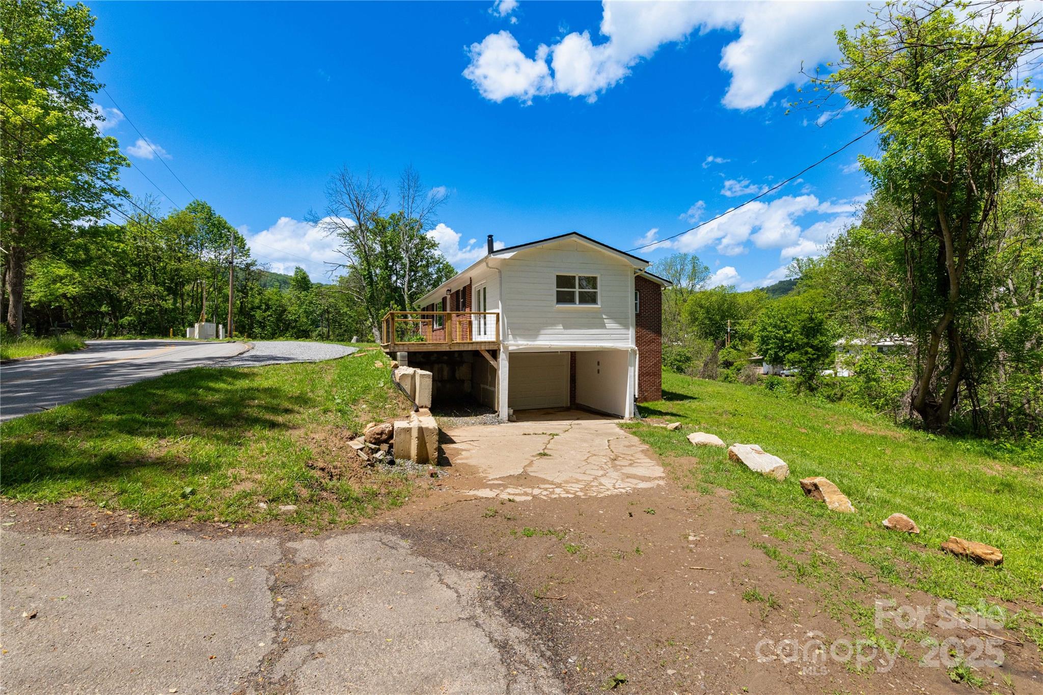 1318 Crawford Road Waynesville NC 28785