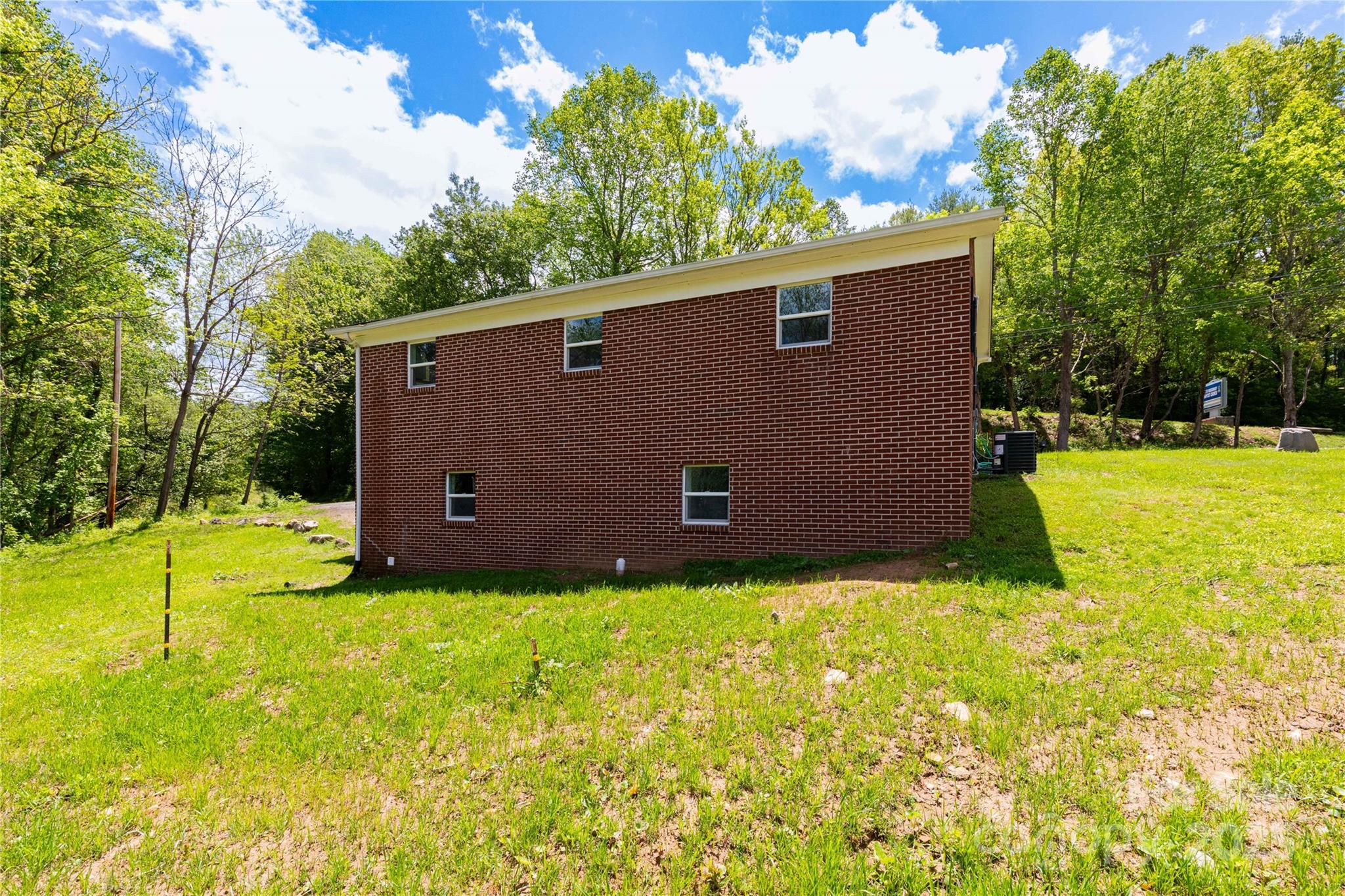 1318 Crawford Road Waynesville NC 28785