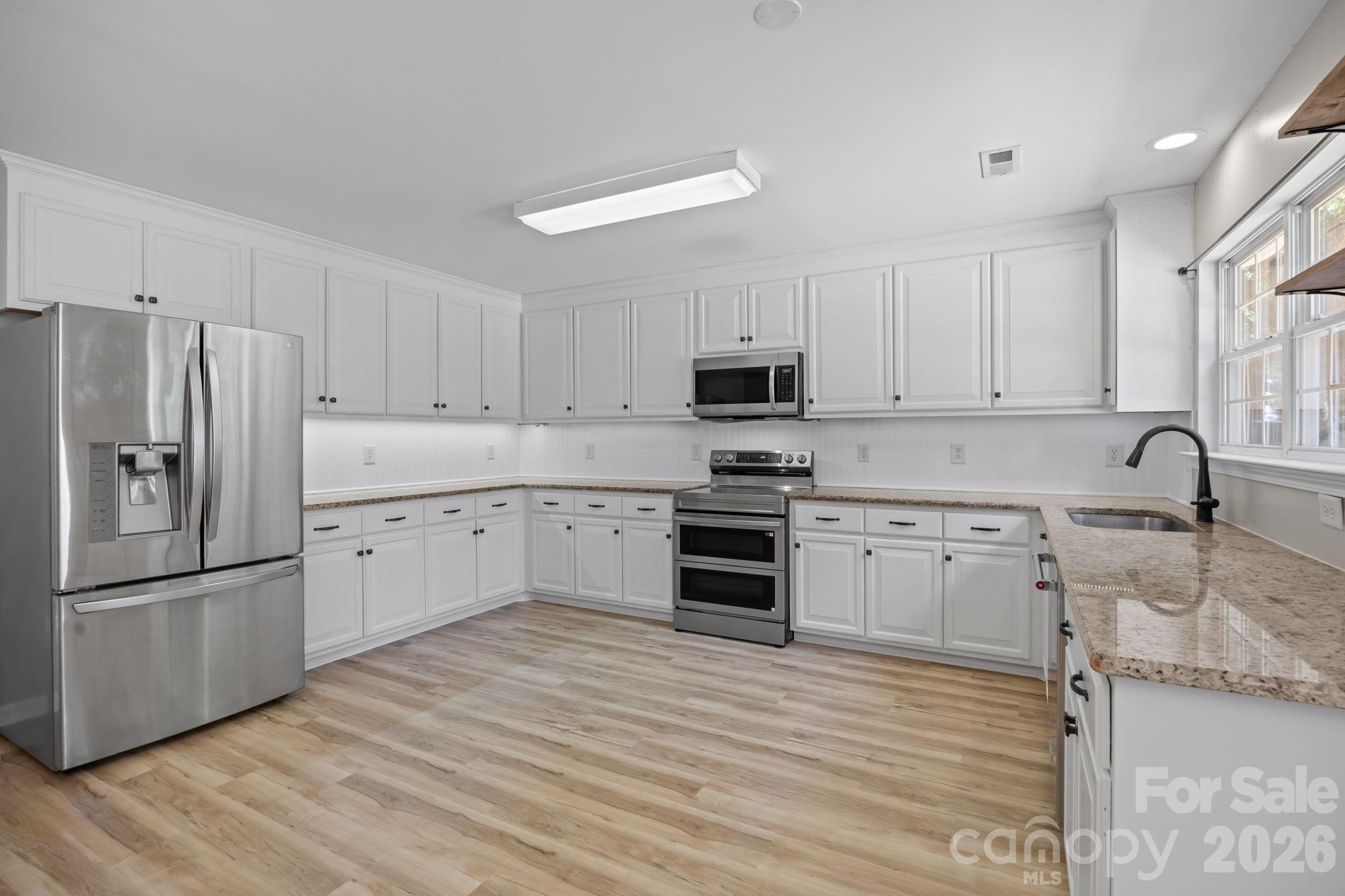 417 Deerfield Drive Mount Holly NC 28120