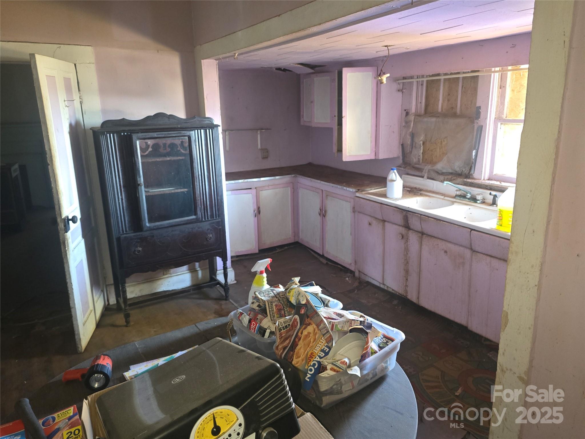 704 Sloop Avenue Kannapolis NC 28083