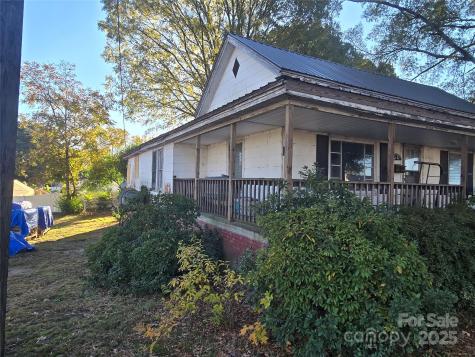 704 Sloop Avenue Kannapolis NC 28083