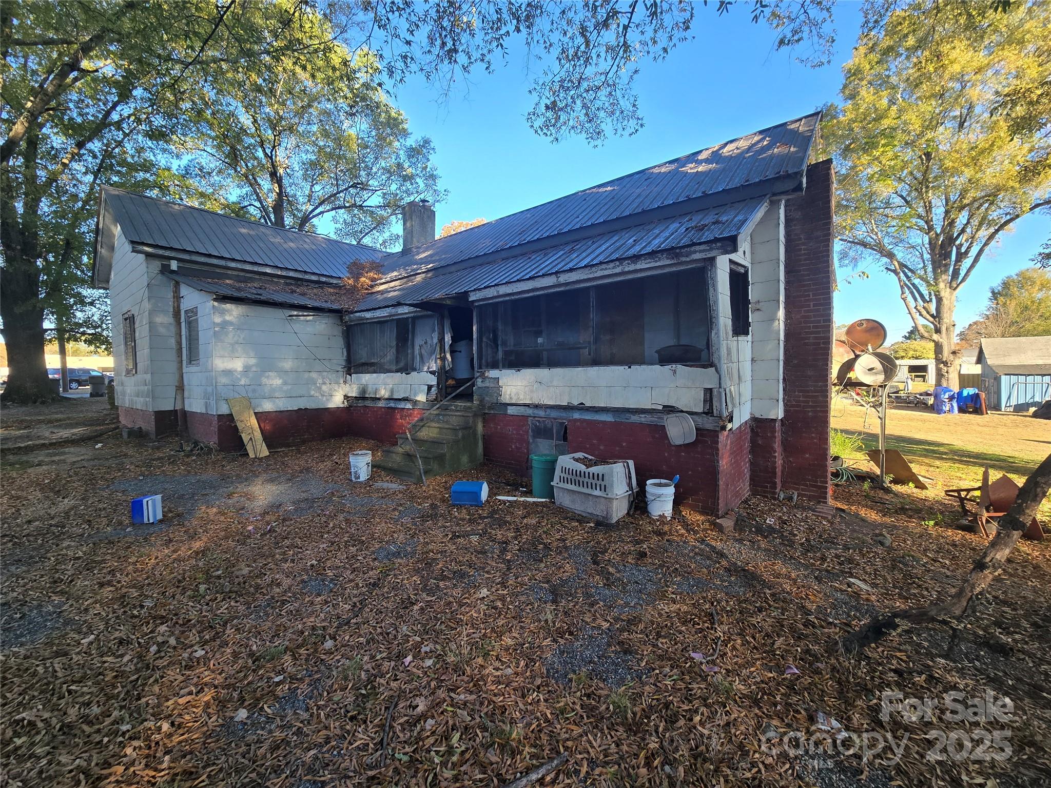 704 Sloop Avenue Kannapolis NC 28083