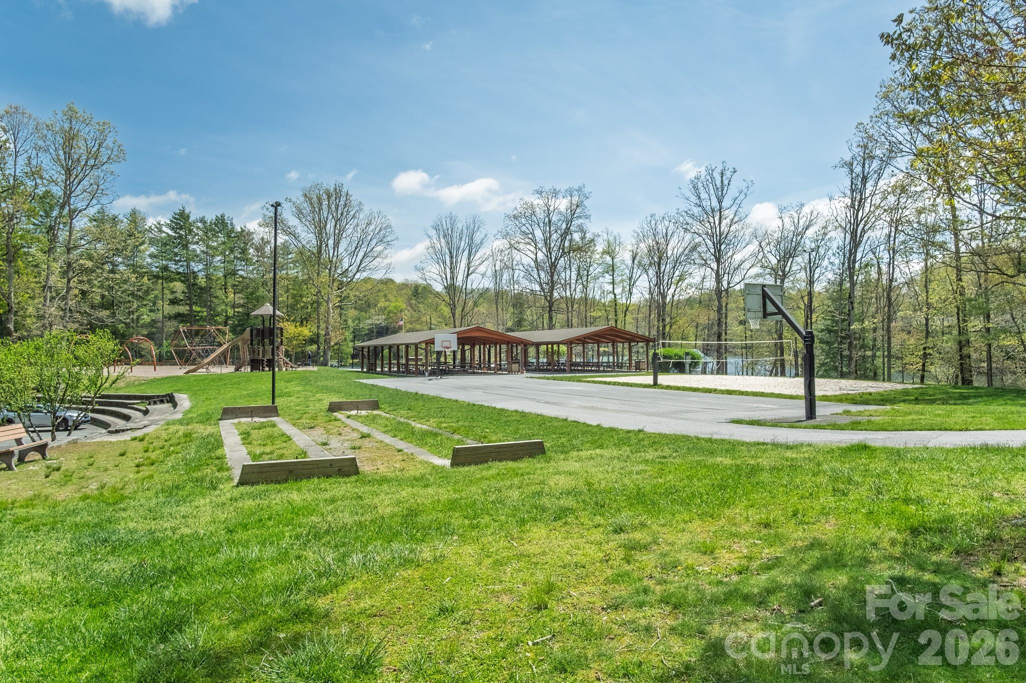 22 Dalonigei Court Brevard NC 28712