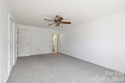 5406 Winding Oak Drive Hickory NC 28602