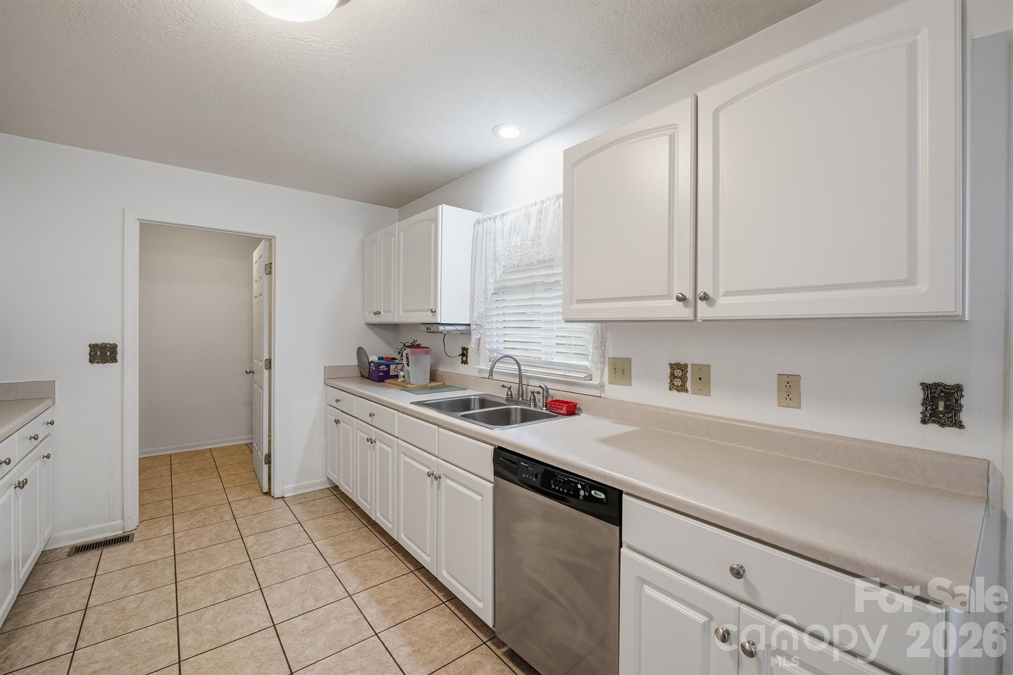 5406 Winding Oak Drive Hickory NC 28602