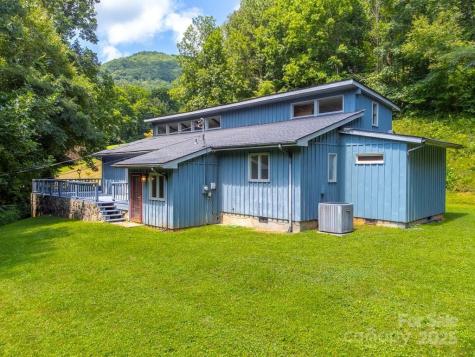 1040 Kitchens Branch Road Sylva NC 28779