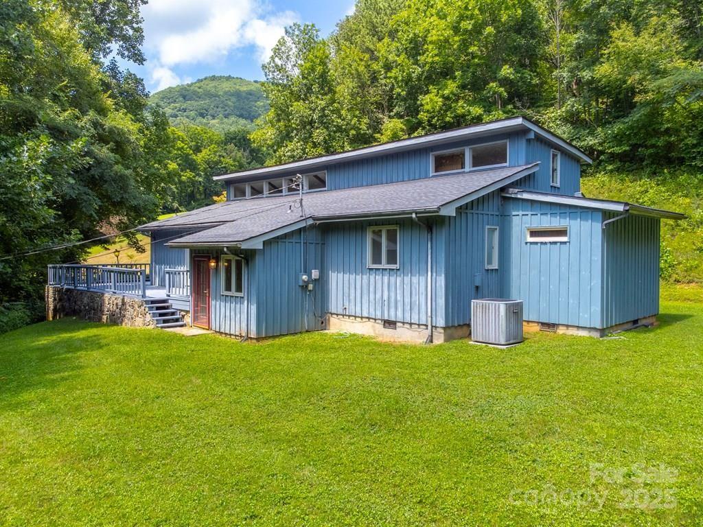 1040 Kitchens Branch Road Sylva NC 28779