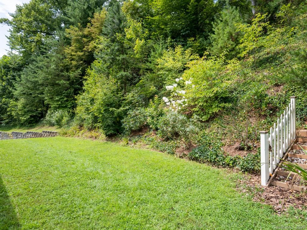 50 King Road Weaverville NC 28787