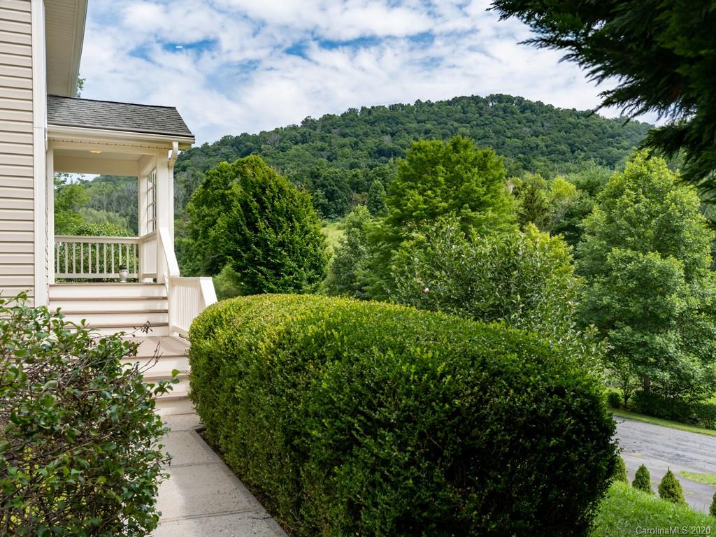 50 King Road Weaverville NC 28787