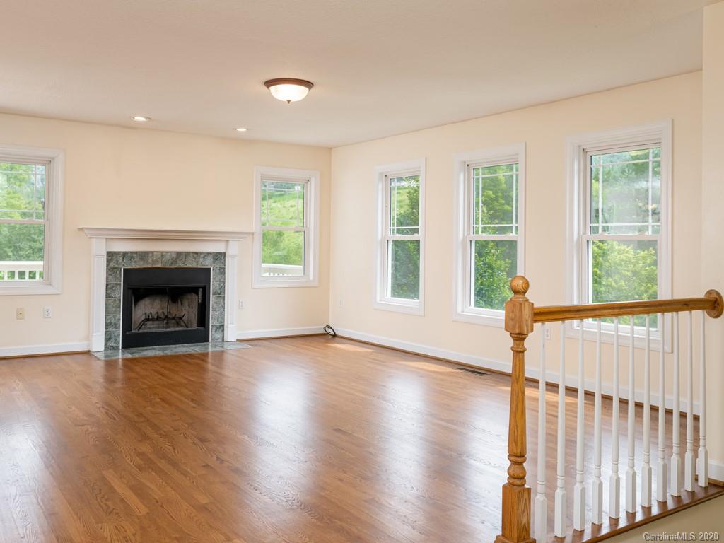 50 King Road Weaverville NC 28787