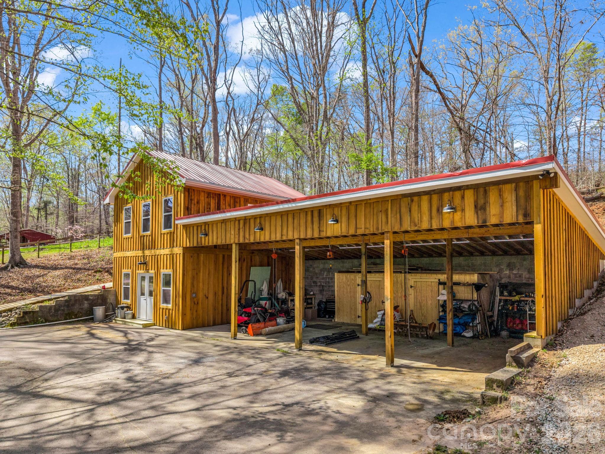 1941 Landrum Road Columbus NC 28722