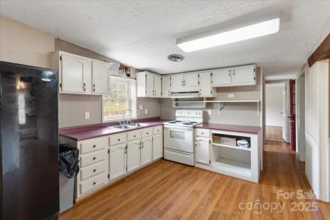 3722/3724 Walnut Creek Road Marshall NC 28753
