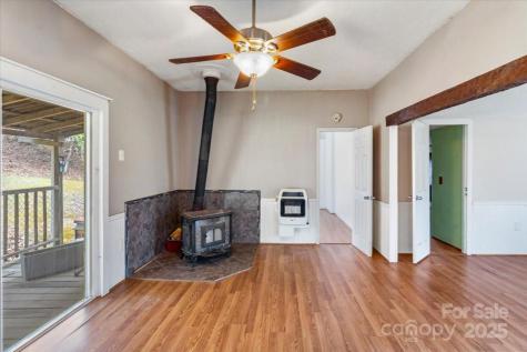 3722/3724 Walnut Creek Road Marshall NC 28753