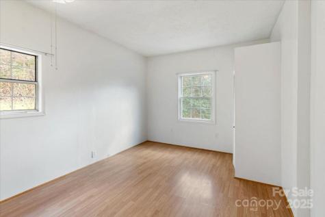 3722/3724 Walnut Creek Road Marshall NC 28753