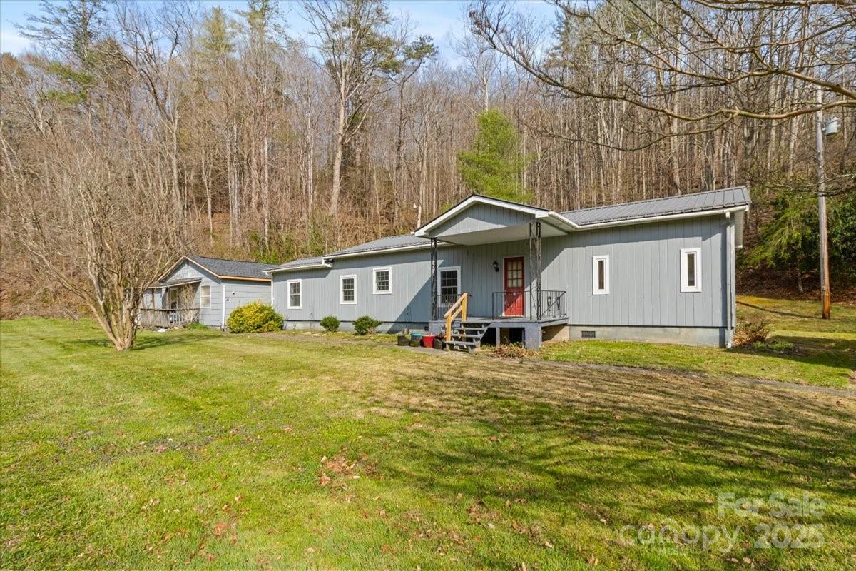 3722/3724 Walnut Creek Road Marshall NC 28753