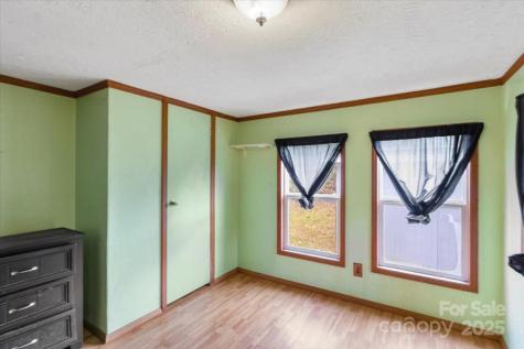 3722/3724 Walnut Creek Road Marshall NC 28753