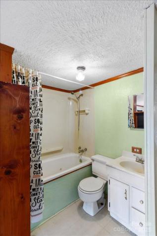 3722/3724 Walnut Creek Road Marshall NC 28753