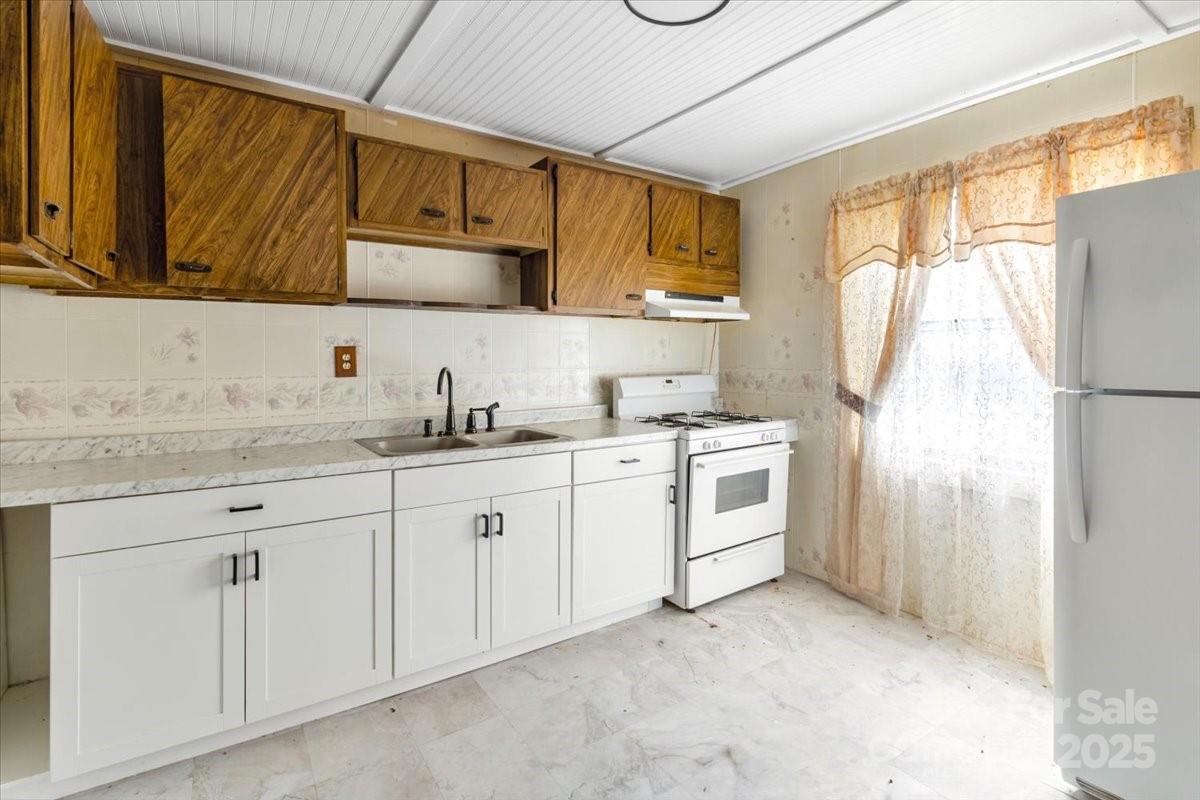 3722/3724 Walnut Creek Road Marshall NC 28753