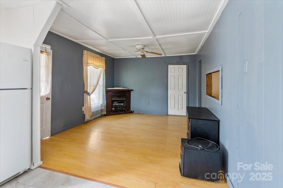 3722/3724 Walnut Creek Road Marshall NC 28753
