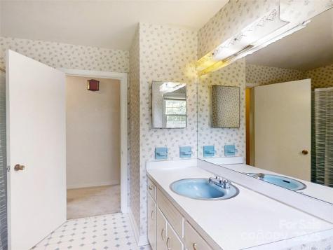 15 Keasler Road Asheville NC 28805