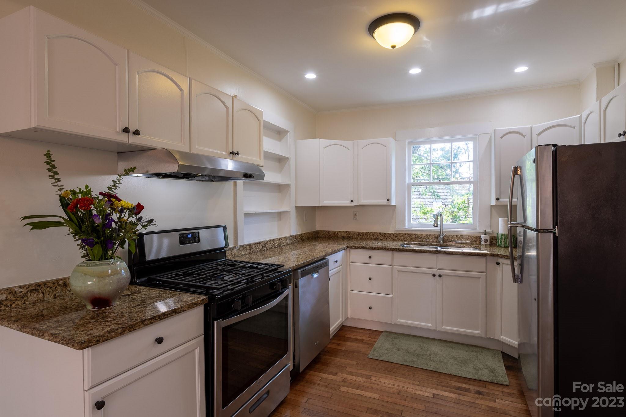 23 Adams Street Asheville NC 28801