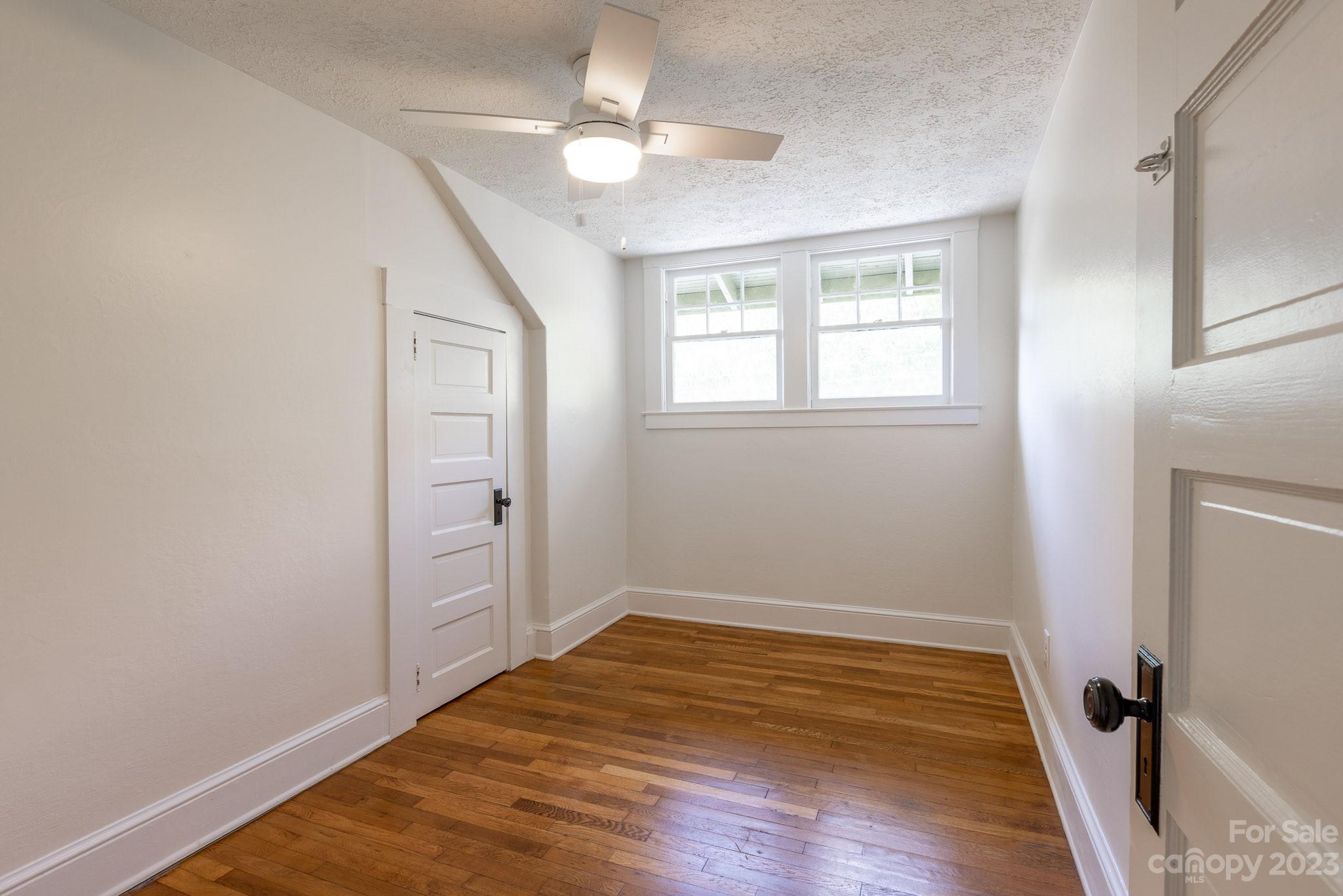 23 Adams Street Asheville NC 28801