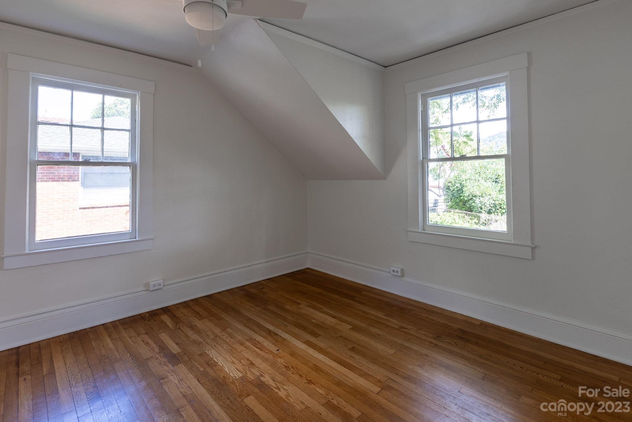 23 Adams Street Asheville NC 28801