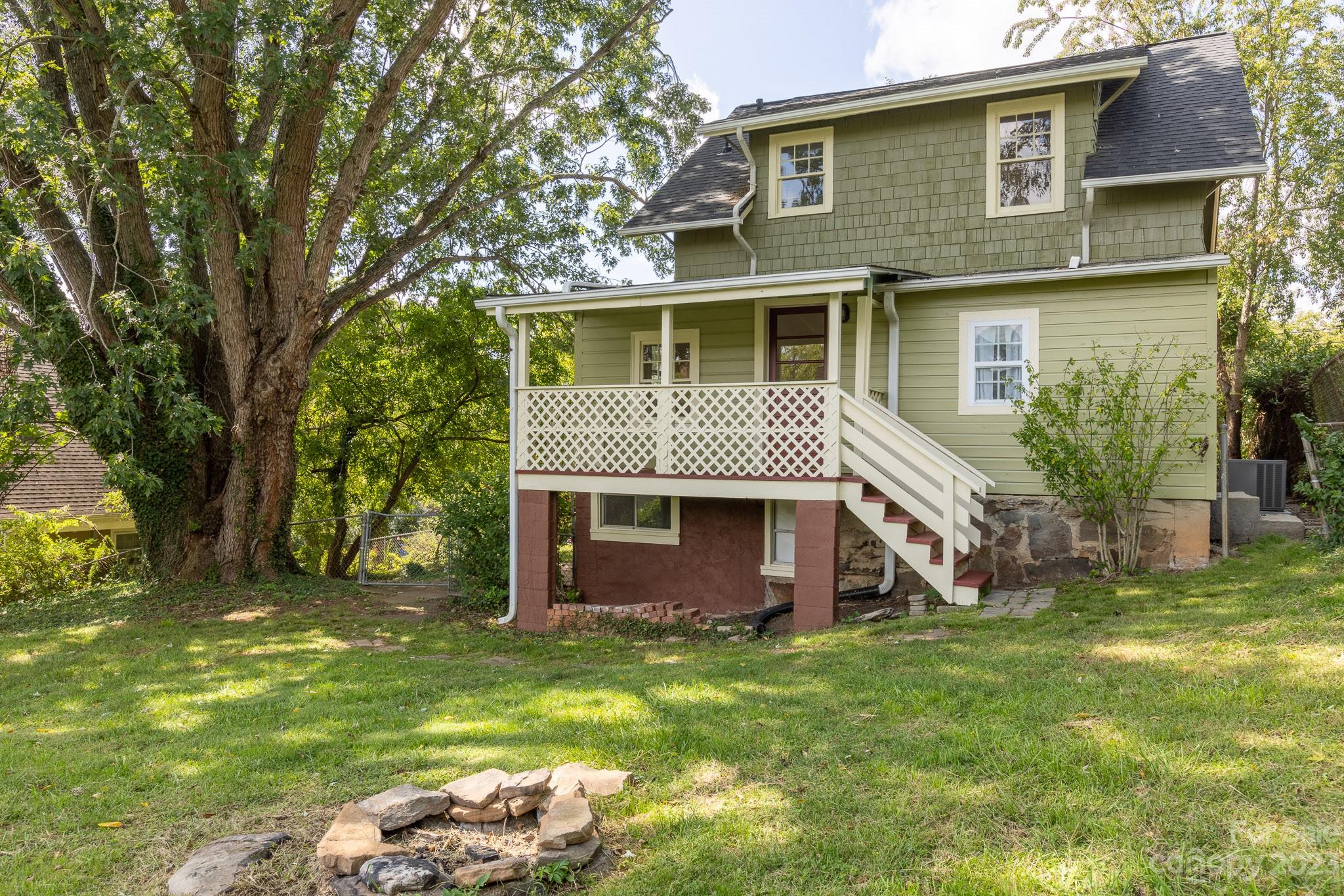 23 Adams Street Asheville NC 28801