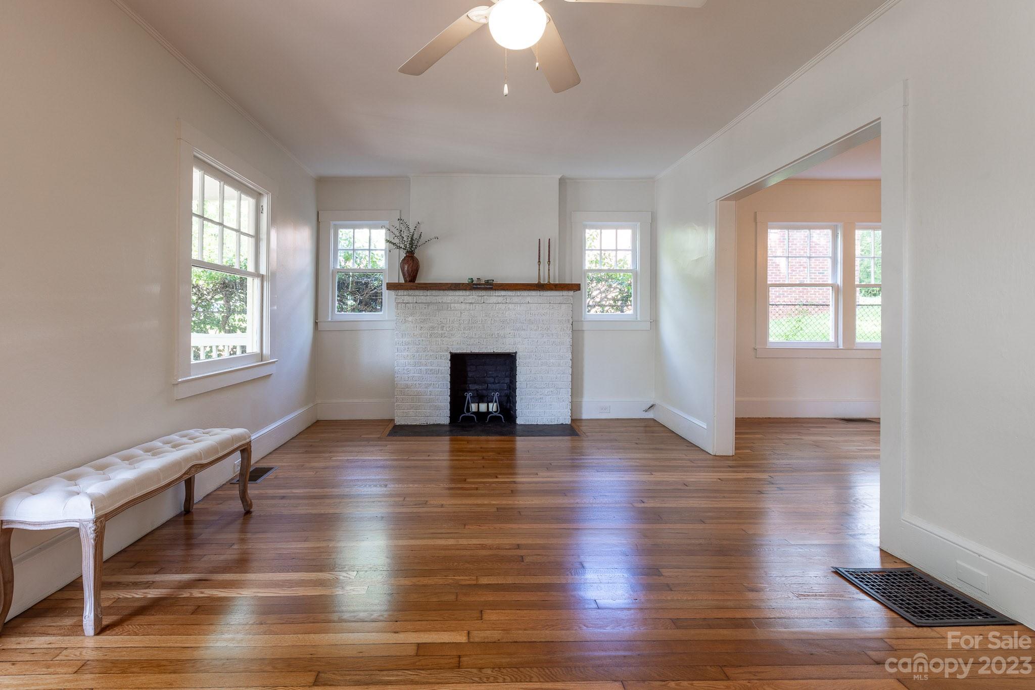 23 Adams Street Asheville NC 28801