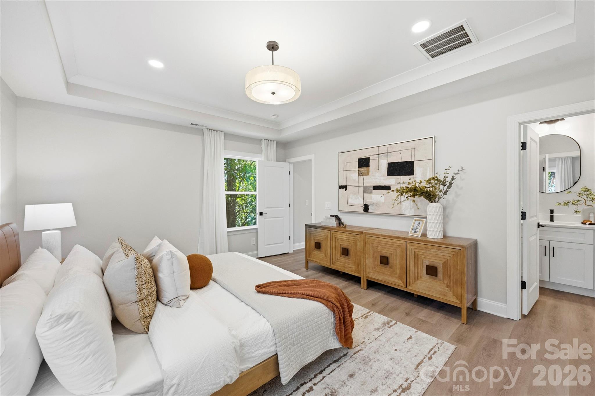105 N Smallwood Place Charlotte NC 28216