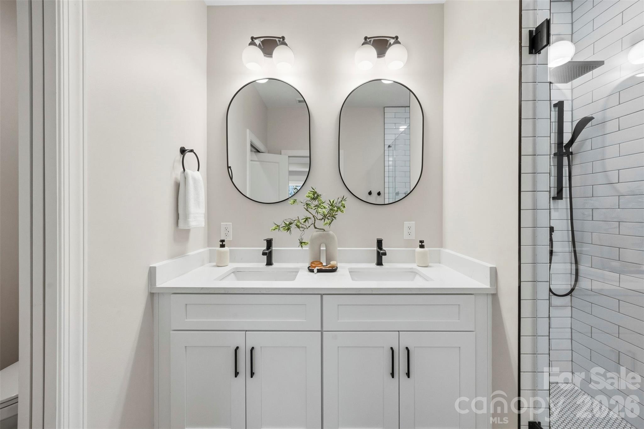 105 N Smallwood Place Charlotte NC 28216